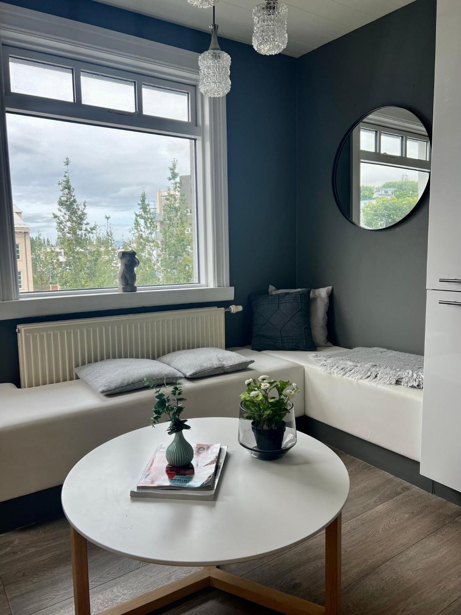 Lovely Penthouse Downtown With 3 Bedrooms Akureyri Dış mekan fotoğraf